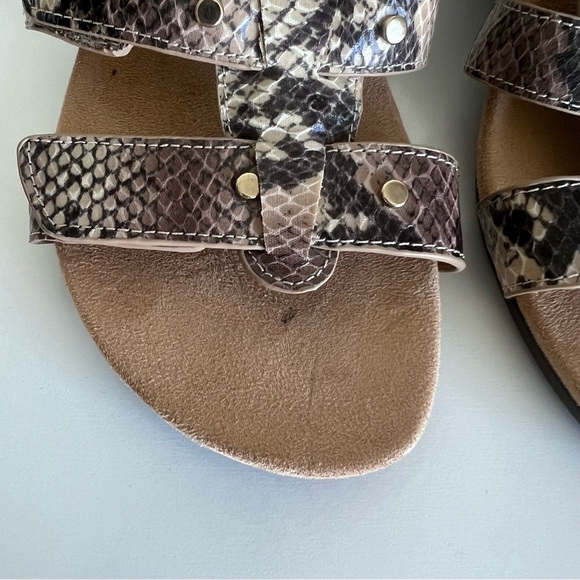 Vionic Women’s Radia Snake Print Sandals - Picture 4 of 10